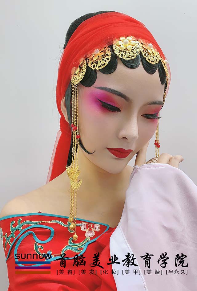 化妝學(xué)?；瘖y作品圖